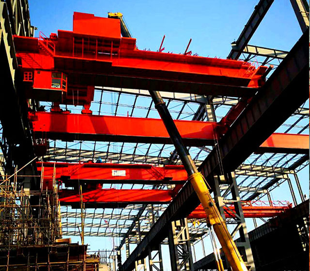 雙梁起重機安裝現場