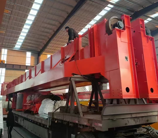 單梁起重機(jī)發(fā)貨現(xiàn)場